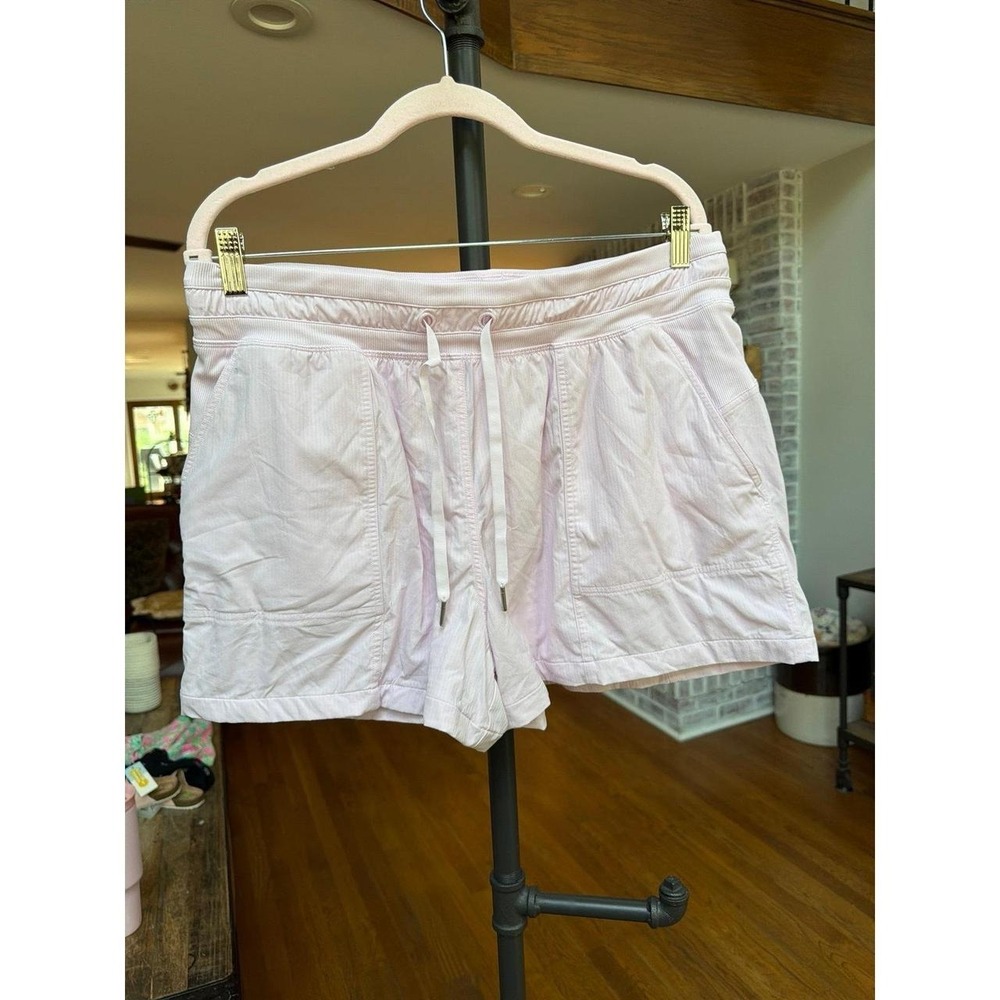 Lululemon Dance Studio high-rise shorts pink 12 elastic waistband